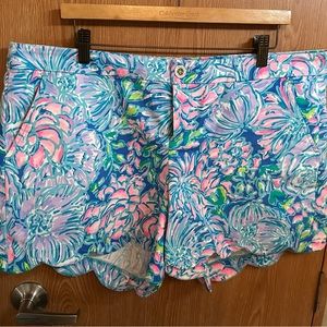 Lilly Pulitzer size 16 shorts Ln only worn once!